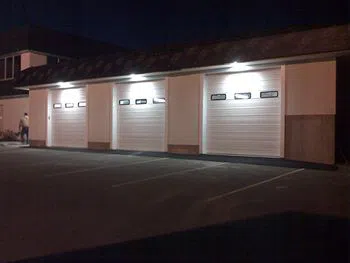 Garage Door Solution Service Glendale, AZ 623-295-3084 - com-gdr-16m